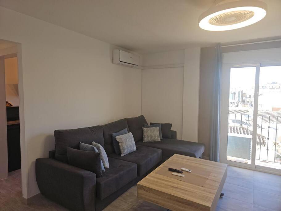 Symphony Sunrise, With Stunning Sea Views And Short Walk To The By Namaste Elite * Torremolinos